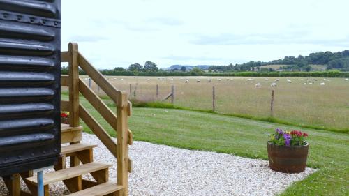 Mangotsfield Ski Chalet | The Freight Wagon