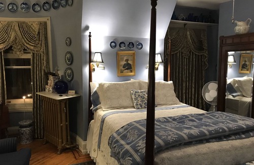Spruce Hill Bed & Breakfast | The Gables B&B Philadelphia