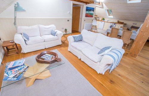 Budleigh Salterton Apartment | The Garden Studios
