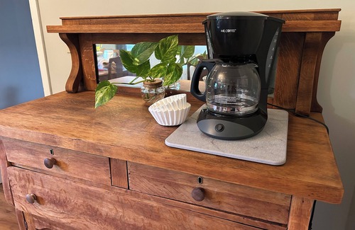 Manhattan House | The Gathering House: Your spot for retreats, reconnection, and Wildcat weekends