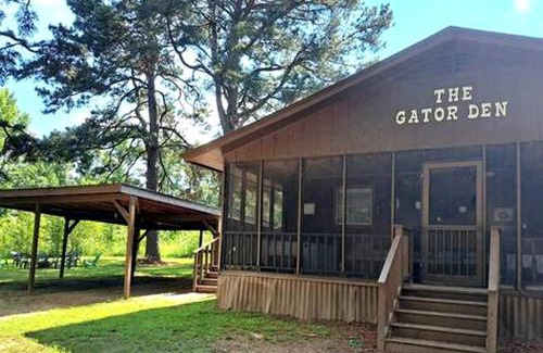Karnack House | The Gator Den at Caddo Lake in Karnack, Texas
