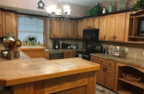 Goodrich House | The Gentle Villa Retreat " Come to our place where all worries are left behind"