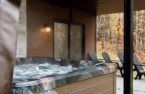 Piopolis House | The Gibson & Spa and fireplace