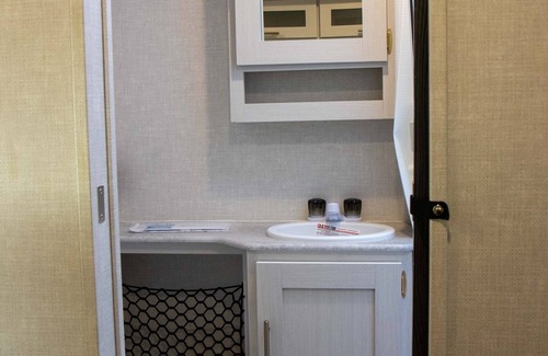 Kachina Village House | The Glamping Rpod in the Pines - Pet Friendly!