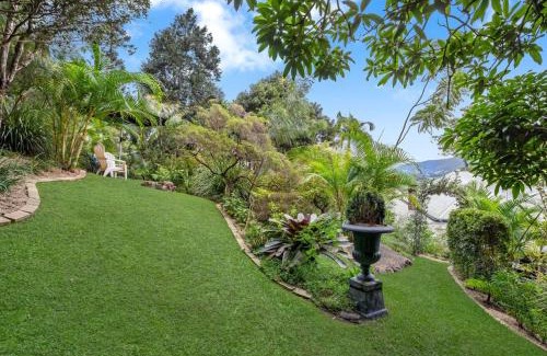 Murwillumbah House | The Glenelg Whole Residence - 8 persons
