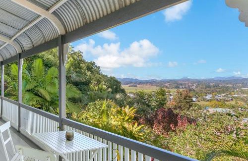 Murwillumbah House | The Glenelg Whole Residence - 8 persons
