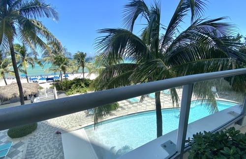 Sunny Isles Beach Condo | The Gloria on the Beach! 1BR/1BA Beachfront Condo!