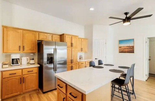 Landers House | The GOAT Desert Experience