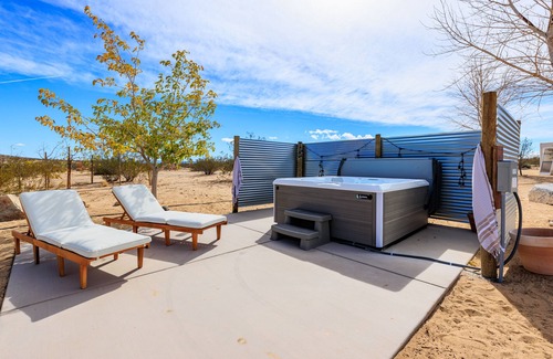 Landers House | The GOAT Desert Experience