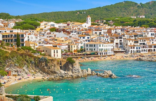 Calella de Palafrugell Apartment | The Golden Oak in Calella Centre - 100m from Beach