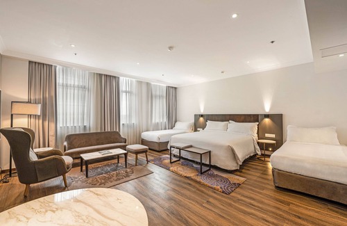 Sydney Central Business District Hotel | The Grace Hotel