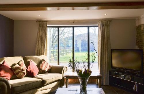 Uggeshall House | The Granary-E3567