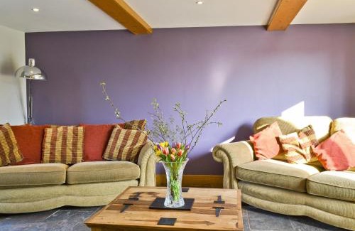Uggeshall House | The Granary-E3567