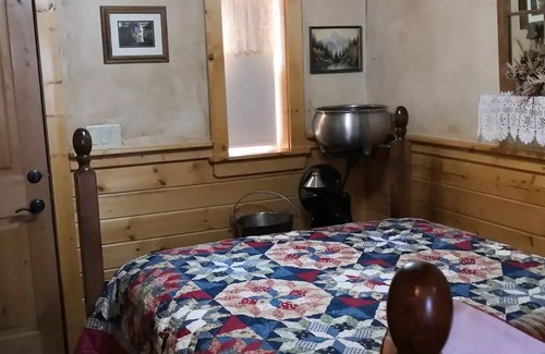 Manti House | the "Granary" hosted by Marilyn and Larry