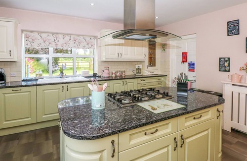 Frampton Cottage | THE GRANARY, pet friendly, luxury holiday cottage in Boston