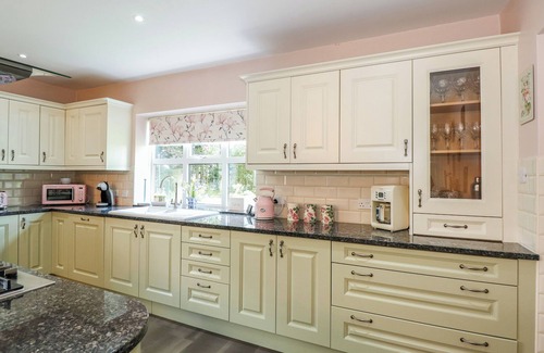 Frampton Cottage | THE GRANARY, pet friendly, luxury holiday cottage in Boston