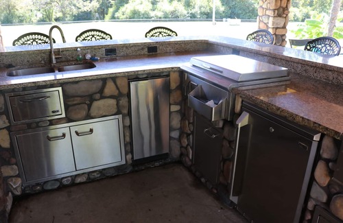 Shreveport Cabin | The Grand Lodge, Pool House, & Private Pool at God's Country Resort