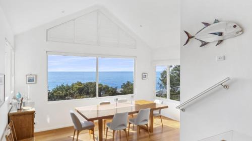 Killcare House | 'The Grand View Retreat' by Accom Holidays