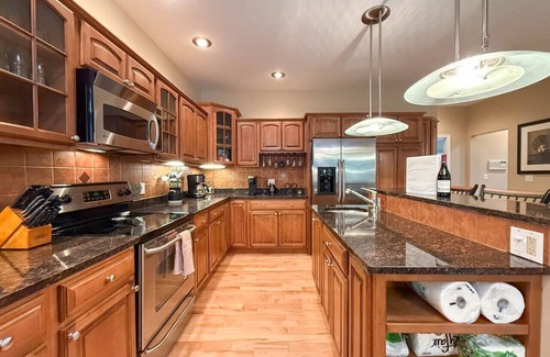North Conway House | The Great Escape | 6100 ft.² | Theater | Hot Tub