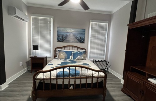 Downtown Apartment | The Green Apt - 1.3 miles two the medical district