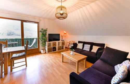 Giez House | The green fee close to the Golf course and 5 minutes from the lake
