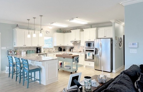 Port Bolivar House | The Green Seahorse - 2nd row beauty with ALL the extras!