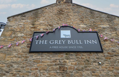 Wark Cottage | The Grey Bull Apartment