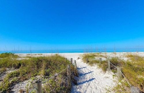 Whitney Beach Cottage | The "Grouper"