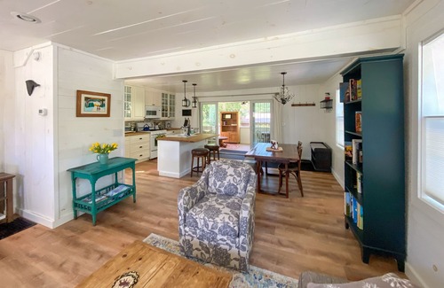 Wells House | The Guest House — Bright, Artistic & Pet-Friendly