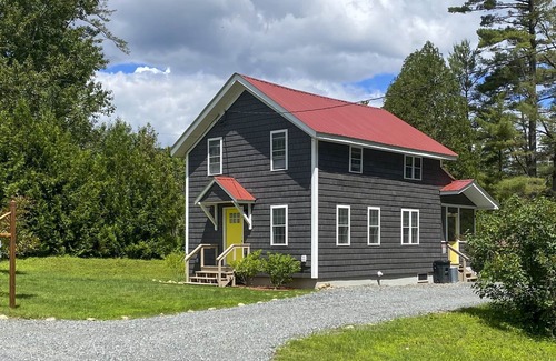Wells House | The Guest House — Bright, Artistic & Pet-Friendly