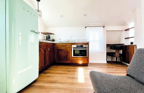 Reno Other | The Guesthouse: Farm stay with Hot Tub just 10 minutes from Casinos