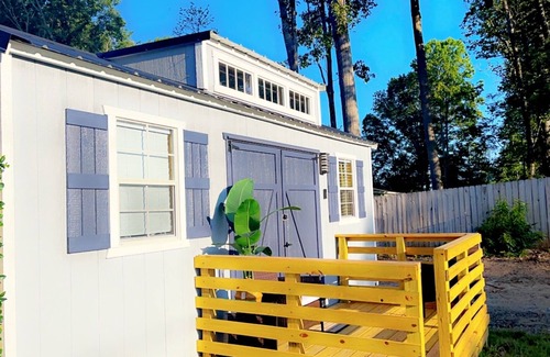 Barium Springs Cottage | The Guesthouse Getaway just 7 minutes to Hwy 77