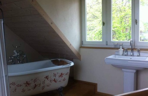 Offenburg Apartment | The guesthouse - stylishly restored central town house (1895)