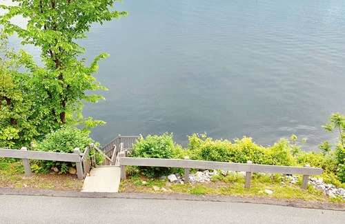 Malta Cottage | The Halcyon House of Saratoga Springs on Saratoga Lake