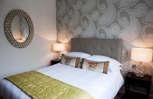Carlisle Apartment | The Halston Carlisle