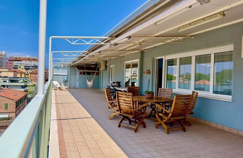 Pesaro Apartment | The Hammock, spacious, super-comfortable panoramic penthouse near Rossini Theater