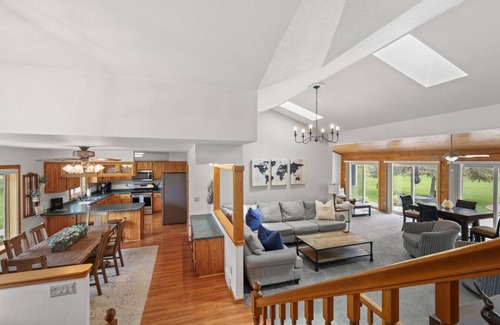 Black Wolf House | The Harbor Hideaway.