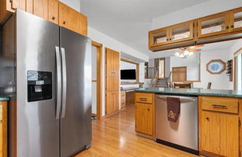 Black Wolf House | The Harbor Hideaway