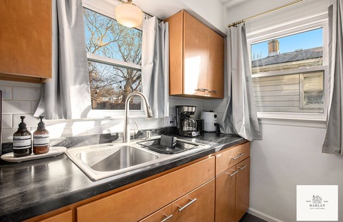 Grand Rapids House | The Harlan City Cottage - Extended Stay Welcome