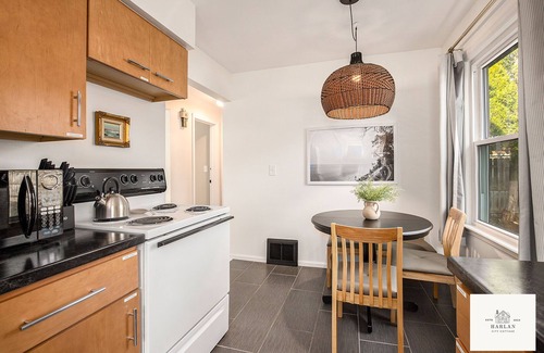 Grand Rapids House | The Harlan City Cottage - Extended Stay Welcome