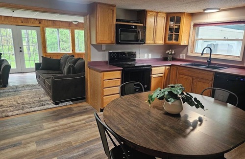 Manton Cabin | The Harmony Suite