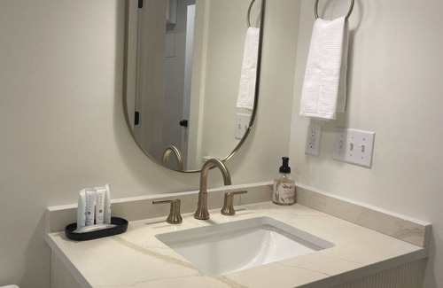 Oxford Hotel | The Harrisburg Suite Discount for S. Carolina game