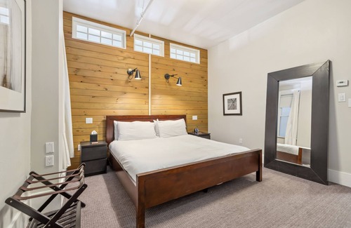 Lake Placid Hotel | The Haus on Mirror Lake Suite 3
