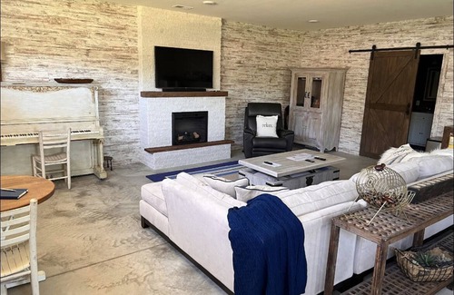 Frazee House | The Haven - a Winter and Summer Getaway!