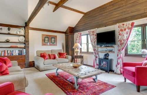 Faversham House | The Hayloft - Two Bedroom House, Sleeps 4