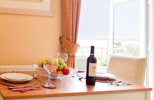 Milford Haven House | The Hays
