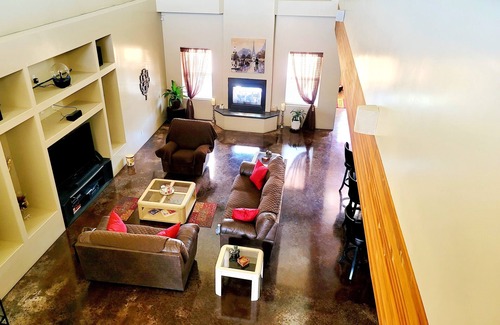 Kingman House | " The Heart of Historic Route 66 "