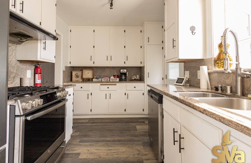Fairview House | The heart of the Bay Area