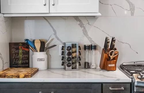 Columbia Heights House | The Heights - Luxury Stay w/Garage - Near Metro