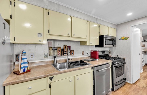Key Largo Village House | The Heron House ~ Key Largo Oasis